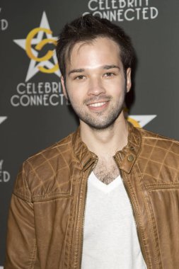 Nathan Kress, 6 Mayıs 2017 'de W Hotel Hollywood, Los Angeles CA' da MTV Film ve TV Ödülleri 'ni onurlandıran Ünlü Bağlı Lüks Hediye Suiti' ne katıldı.. 