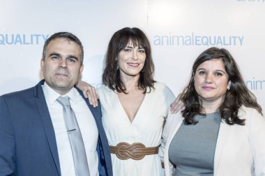 Jose Valle, Michelle Forbes ve Sharon Nunez 2 Aralık 2017 'de Beverly Hills Hilton, Beverly Hills, Kaliforniya' daki Hayvan Eşitliği Küresel Eylem Yıllık Galasına katıldılar.