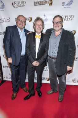 Nick Zuvic, Erik Lundmark, Richard Marks 30 Kasım 2017 'de Regency Van Nuys Tesisi 16, Los Angeles, Kaliforniya' da Keplers Dream Premiere 'e katıldı. 