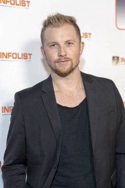 Chance Nelson INFOList.com Kırmızı Halı Yeniden Başlatma Partisi ve Tatil Fantezisi 'ne katılıyor! 5 Aralık 2018 'de Los Angeles, Kaliforniya' daki Mondrian Oteli 'nde.