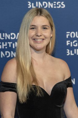 Jessie Wolinsky 17 Kasım 2018 'de Bel-Air Country Club, Los Angeles, Kaliforniya' da düzenlenen Zümrüt Şehir Gala Görme Ödülleri Yemeğine katılıyor..