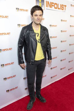 Kash Hovey INFOList.com Kırmızı Halı Yeniden Başlatma Partisi ve Holiday Extravaganza 'ya katıldı! 5 Aralık 2018 'de Los Angeles, Kaliforniya' daki Mondrian Oteli 'nde.