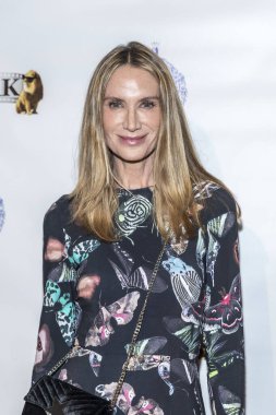 Kelly Lynch 30 Kasım 2017 'de Regency Van Nuys Tesisi 16, Los Angeles, Kaliforniya' da Keplers Dream Premiere 'e katılır. 