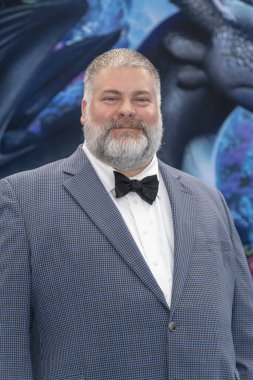 Dean DeBlois, 6 Şubat 2019 'da Regency Village Theatre, Beverly Hills, CA' da düzenlenen Los Angeles galasına katılıyor.