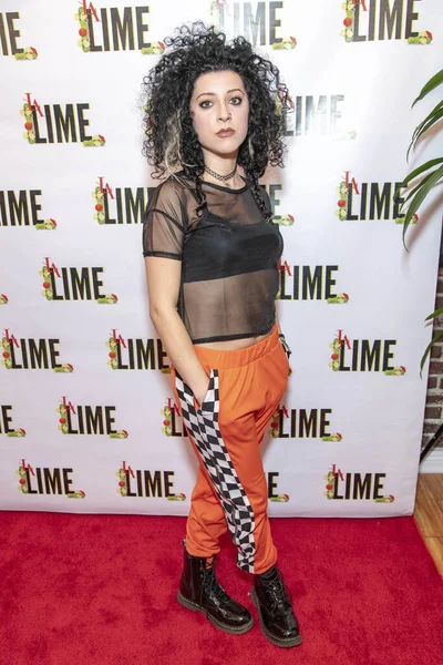 Izzy Thomas Woont Lime Foundation Industry Networking Mixer Fundraiser Bij — Stockfoto