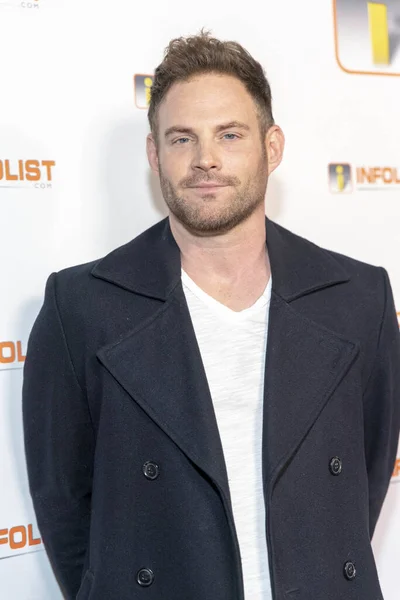 Eric Gable Deltar Infolist Com Red Carpet Återlansera Fest Holiday — Stockfoto