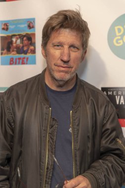 Robert Peters, Van Nuys / Reseda Elks Lodge, Los Angeles 'ta 25 Mayıs 2018' de düzenlenen FYC Us Underdog Emmy Gösteri ve Yardım Etkinliği 'ne katıldı.