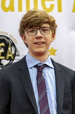 Gabriel Rush 15 Nisan 2018 'de Globe Theatre, Universal City' de düzenlenen 3. Yıllık Genç Eğlence Ödüllerine katıldı.