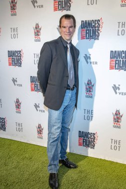 Mike McGlone, 11 Haziran 2018 'de Hollywood, Kaliforniya' da bulunan TCL Çin Tiyatrosu 'nda Teksas' ta bir Amerikan galasına katılır..