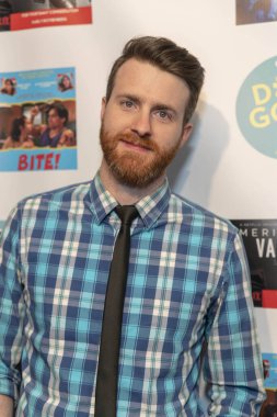 T.J. Marcabank, Van Nuys / Reseda Elks Lodge, Los Angeles 'ta 25 Mayıs 2018' de FYC Us Underdog Emmy Gösteri ve Yardım Etkinliği 'ne katıldı.