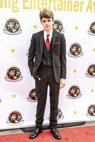 Cameron Roy Deltar Årliga Young Entertainer Awards Globe Theatre Universal — Stockfoto