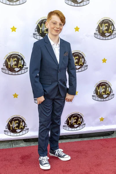 Gunner Goldberg Adopds 3Rd Annual Young Entertainer Awards Globe Theatre — 스톡 사진