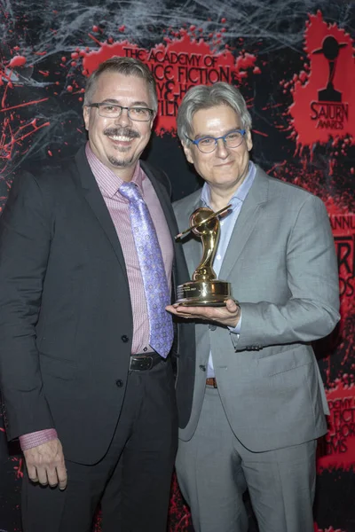 Vince Gilligan Peter Gould Uczestniczyć 44Th Annual Saturn Awards Castaway — Zdjęcie stockowe