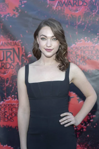 2018 Violett Beane Adopts 44Th Annual Saturn Awards Castaway Burbank — 스톡 사진