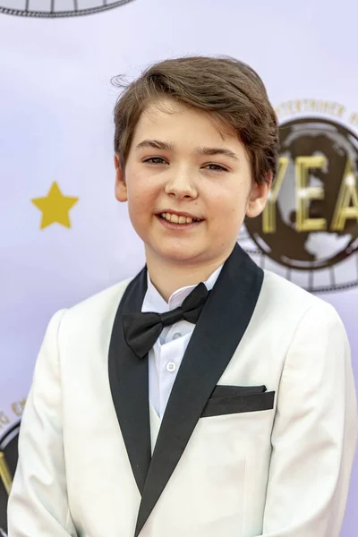 Christian Michael Cooper Deltar Årliga Young Entertainer Awards Globe Theatre — Stockfoto