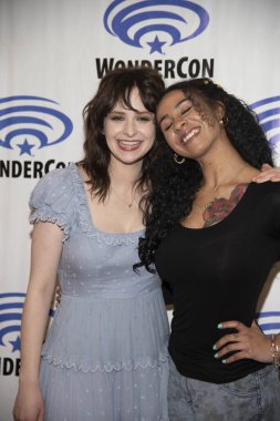 Ashleigh Cummings, Jahkara Smith 30 Mart 2019 'da WonderCon - AMC' nin 