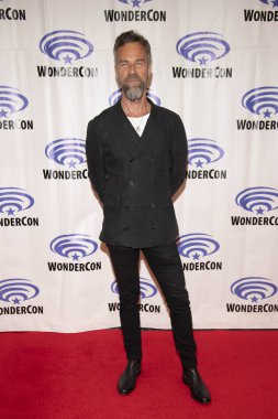 JR Bourne, 31 Mart 2019 'da WonderCon - 2019 WonderCon - CW' den 