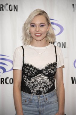 Taylor Hickson, 30 Mart 2019 'da Sony Pictures Television' ın 