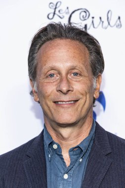 Steven Weber, 7 Ekim 2018 'de Avalon Hollywood, Kaliforniya' daki Tarihi Adobe 'da 18. Les Girls' e katıldı.