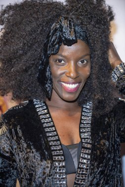 Janeshia Adams-Ginyyard, 3 Kasım 2019 tarihinde Alex Theater, Glendale 'de düzenlenen Hollywood & Afrika Prestijli Ödülleri' ne (HAPAwards) katılmıştır.