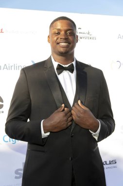 Kalin Bennett, 27 Temmuz 2019 'da Saddlerock Çiftliği, Malibu, CA' da HollyRod Vakfı 'nın 21.