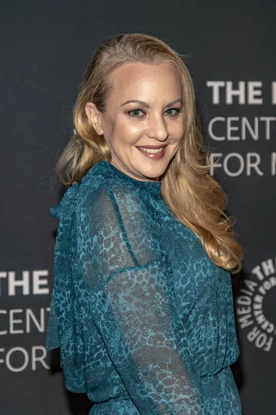 Wendi Mclendon Covey Attends Goldbergs Schooled Rewind Exhibit Featuring Fashion — Stock Photo, Image