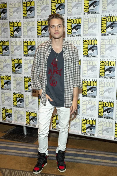 Alexander Calvert Auf Der Comic Con International San Diego 2018 — Stockfoto