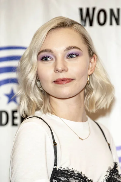 Taylor Hickson Παρακολουθεί 2019 Wondercon Sony Pictures Television Deadly Class — Φωτογραφία Αρχείου