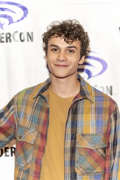 Benjamin Wadsworth Participa Wondercon 2019 Sala Imprensa Classe Mortal Sony — Fotografia de Stock