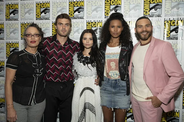 Elenco Participa Sala Imprensa Siren Comic Con 2018 San Diego — Fotografia de Stock