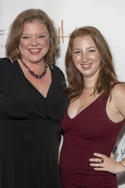 Angela Mickey ve Rachel Reiss, 7 Kasım 2019 'da Taglyan Kompleksi, Los Angeles' taki Yetenek Yöneticileri Derneği tarafından sunulan 15.