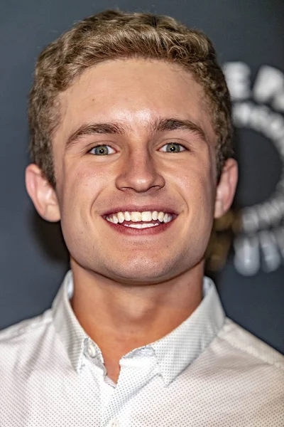 Sean Giambrone Attends Goldbergs Schooled Rewind Exhibit Featuring Fashion Fun — Stock Photo, Image