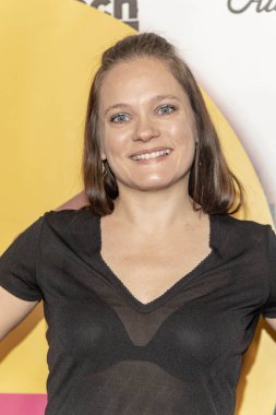 Summer Steele, 20 Nisan 2019 'da TCL Çin Tiyatrosu 6, Hollywood, CA' da 2019 Hollywood Kısa Komedi Film Festivali 'ne katıldı.