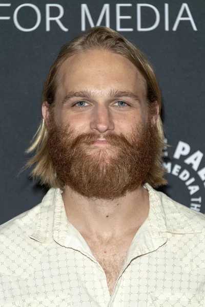 Wyatt Russell Adopts Amcs Lodge Series Premiere Paley Center Media — 스톡 사진