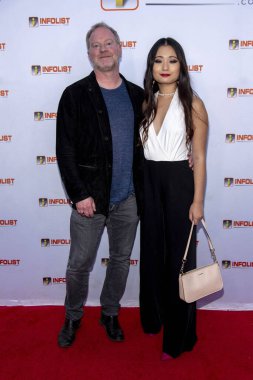 Craig Titley, Claire Van Der Swan 11 Temmuz 2019 'da Wisdome Dome Park, Hollywood, CA' da 2019 Infolist Öncesi Comic-Con Bash 'e katıldı.