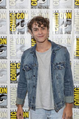 Benjamin Wadsworth 21 Temmuz 2018 tarihinde Comic-Con International San Diego 2018 SyFy 'in 