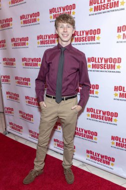 Joey Luthman, 13 Kasım 2018 'de Losa Angeles, Kaliforniya' daki Hollywood Müzesi 'nde düzenlenen 