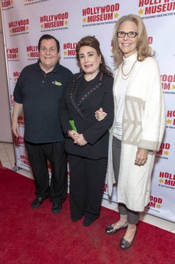 Burt Ward, Donelle Dadigan, Lindsay Wagner, 13 Kasım 2018 'de Losa Angeles, CA' daki Hollywood Müzesi 'ndeki 