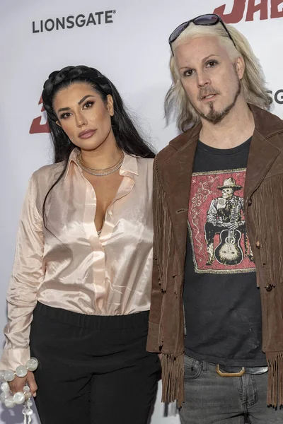 约翰5号和丽塔参加了2019年9月16日在加利福尼亚州洛杉矶Vista剧院举行的Lionsgate的 Hell 洛杉矶特别放映会 — 图库照片