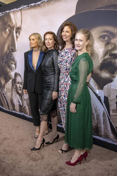 Kim Dickens Molly Parker Robin Weigert Paula Malcomson Frequentano Hbo — Foto Stock