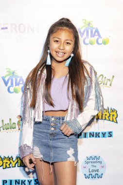 Lexi Hernandez, 9 Kasım 2018 'de Burbank, Kaliforniya' daki The Production Compound House 'da PRYMRR' ın Blue Lights Bash & Music Video Yayımlama Partisi 'ne katıldı.