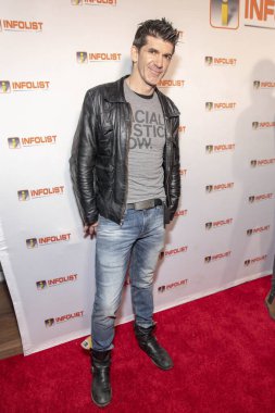 Tim Davis, 20 Şubat 2019 'da Batı Hollywood' daki Skybar 'da düzenlenen InfoList' in ön-Oscar gecesine katılıyor.