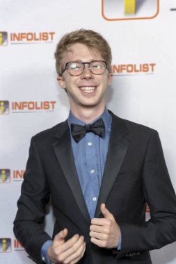 Joey Luthman, 12 Eylül 2018 'de Batı Hollywood, Kaliforniya' daki Mondrian Hotel Skybar 'daki INFOLIST PRE-EMMYS SOIREE' e katılıyor.