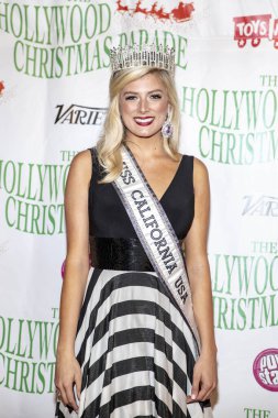 Kelley Johnson 25 Kasım 2018 'de Hollywood Bulvarı, Los Angeles, Kaliforniya' da düzenlenen 87.