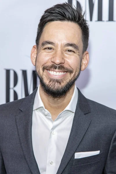 Mike Shinoda Deltar Årlige Bmi Film Visual Media Awards Beverly – stockfoto