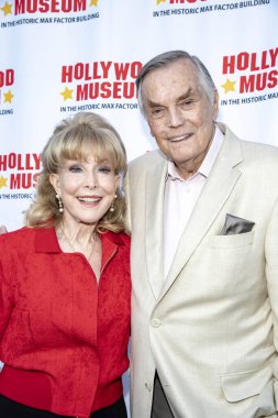 Barbara Eden ve Peter Marshall, 21 Ağustos 2019 'da Hollywood Müzesi' nde onurlandırılan Barbara Eden ve 