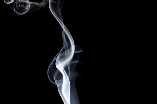 Rauch auf schwarz — Stockfoto