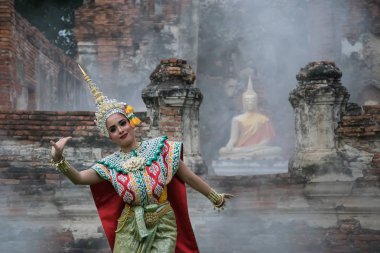 Khon maskesi geleneksel Tay drama dans