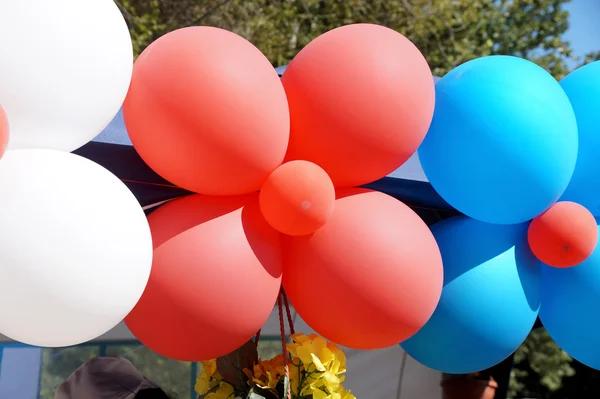 Multi-gekleurde ballonnen in diverse kleuren — Stockfoto