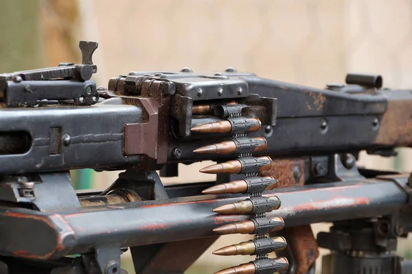 Maschinengewehrband mit Kugeln — Stockfoto